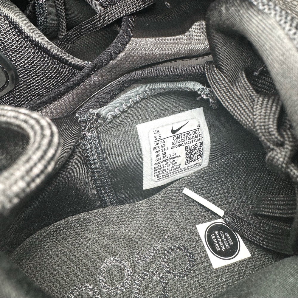 NWOB‼️- NIKE AIR MAX 2090 Running Sneakers (Black/Grey/White) -M 8.5 / W 9.5 - Picture 11 of 15